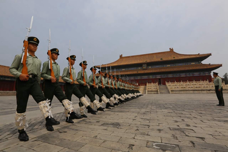 國(guó)旗護(hù)衛(wèi)隊(duì)工資是多少，深入了解與探討，國(guó)旗護(hù)衛(wèi)隊(duì)工資深度解析，待遇與職責(zé)探討