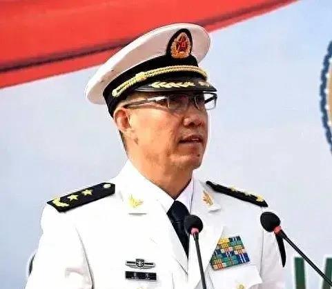我國新任防長董軍，引領(lǐng)國防事業(yè)邁向新高度，新任防長董軍引領(lǐng)國防事業(yè)邁向新高度