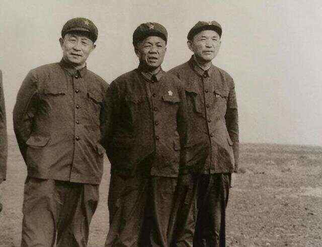 揭秘，1955年授銜最年輕的將軍是誰(shuí)？，揭秘，最年輕的將軍揭秘，他是誰(shuí)？——揭秘1955年授銜的年輕將軍傳奇故事
