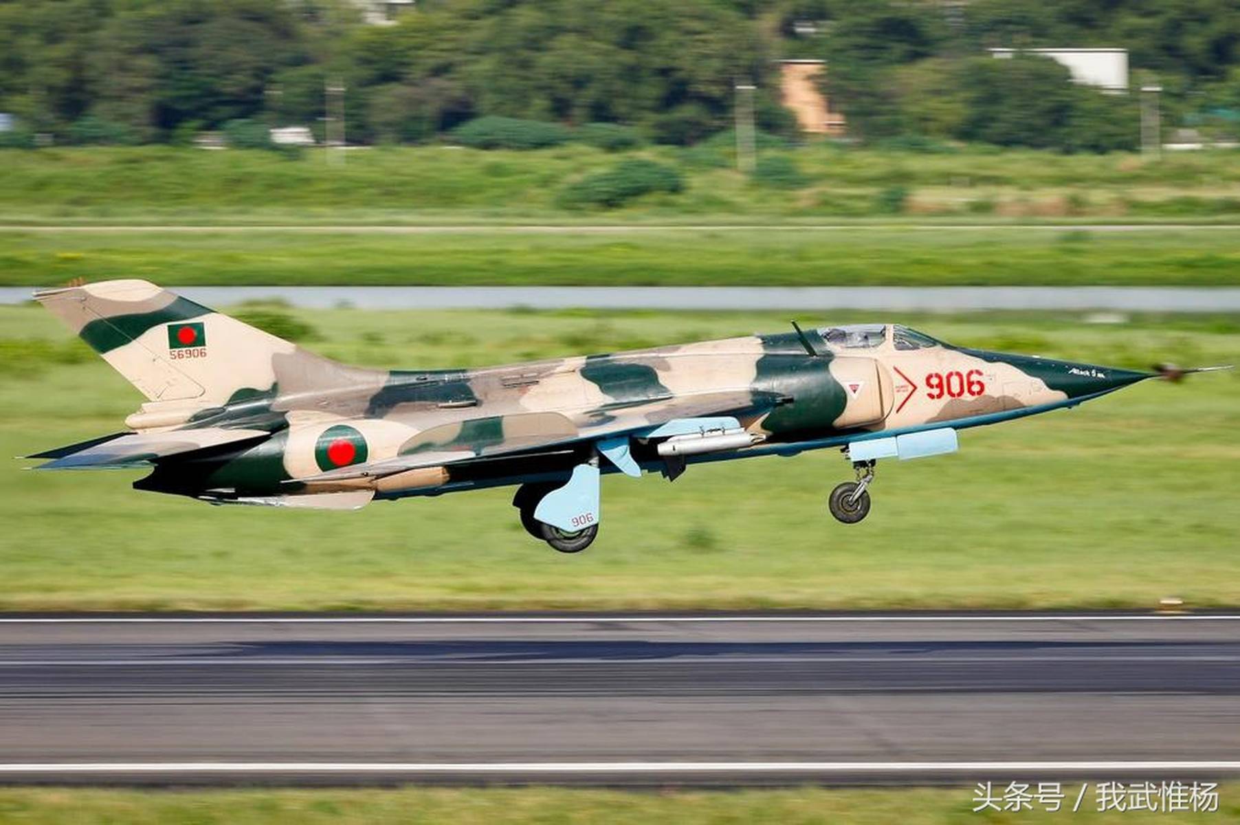 強(qiáng)擊機(jī)強(qiáng)5攻擊機(jī)最新型號(hào)概覽，強(qiáng)擊機(jī)強(qiáng)5攻擊機(jī)最新型號(hào)全面解析