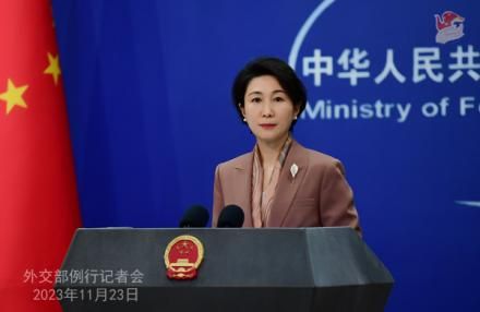 軍事頻道主持人叢冠月，星光熠熠的軍事傳播使者，軍事頻道主持人叢冠月，星光熠熠的軍事傳播使者風(fēng)采