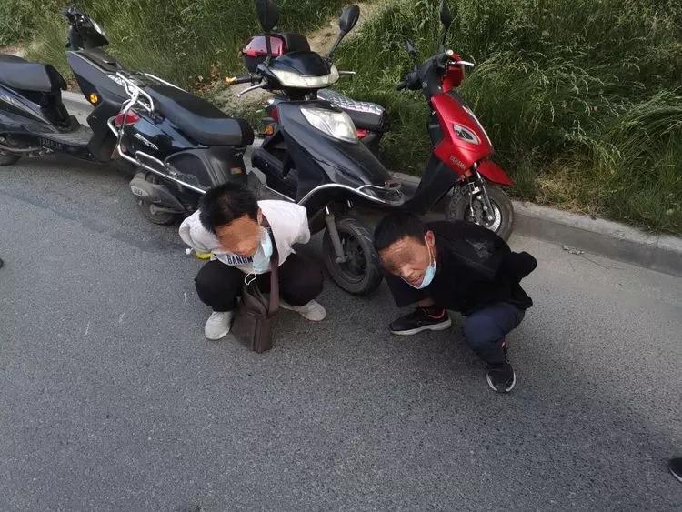 新式警服配發(fā)資歷牌，重塑警務形象，提升職業(yè)榮譽感，新式警服配發(fā)資歷牌，重塑警務形象，增強職業(yè)榮譽感