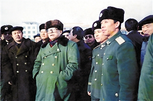 探索經典，92式軍裝的獨特魅力與歷史背景，探索經典，92式軍裝的獨特魅力與背后歷史背景揭秘