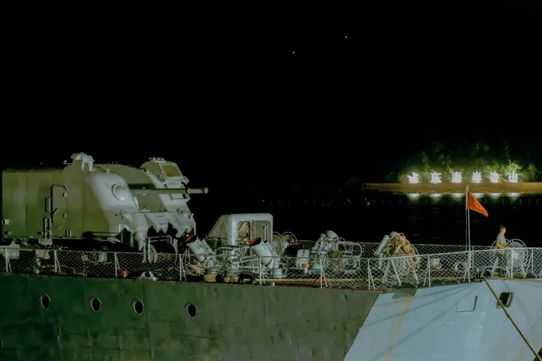 探索南京艦，一次深入了解中國(guó)海軍力量的訪問(wèn)之旅，南京艦深度游，揭秘中國(guó)海軍力量之旅