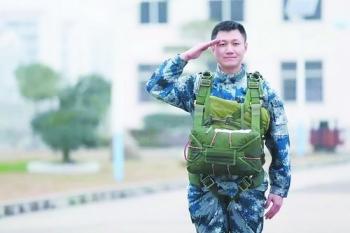揭秘國際軍事主持人的身份，誰在國際舞臺(tái)上引領(lǐng)軍事話語？，揭秘國際軍事主持人身份，誰在引領(lǐng)全球軍事話語風(fēng)潮？