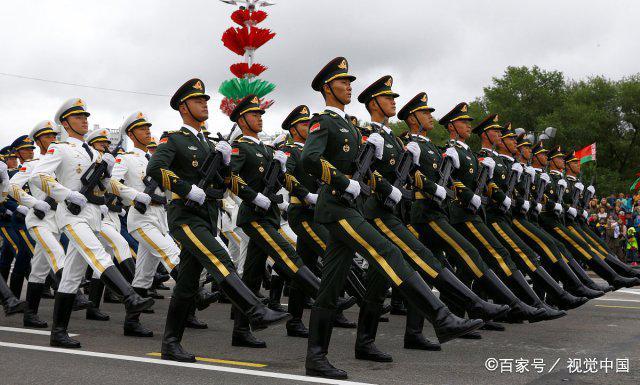解放軍正步，歷史、變遷與現(xiàn)代挑戰(zhàn)，解放軍正步，歷史變遷與現(xiàn)代挑戰(zhàn)探索