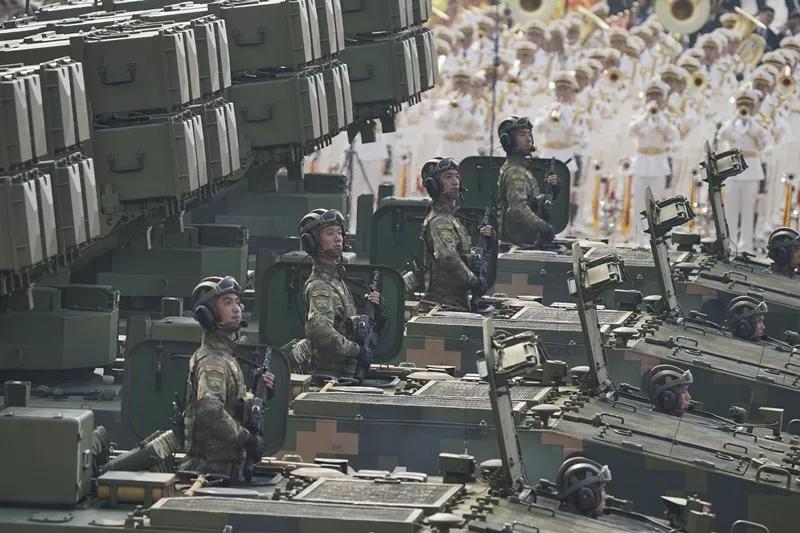70年國慶大閱兵感動瞬間，榮耀與力量的匯聚，70年國慶閱兵榮耀瞬間，力量與感動的匯聚