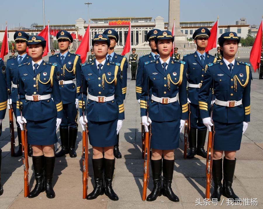 袁晉爽在三軍儀仗隊(duì)中的風(fēng)采，隊(duì)員視頻展現(xiàn)榮耀時(shí)刻，袁晉爽在三軍儀仗隊(duì)中的風(fēng)采，榮耀時(shí)刻的展現(xiàn)
