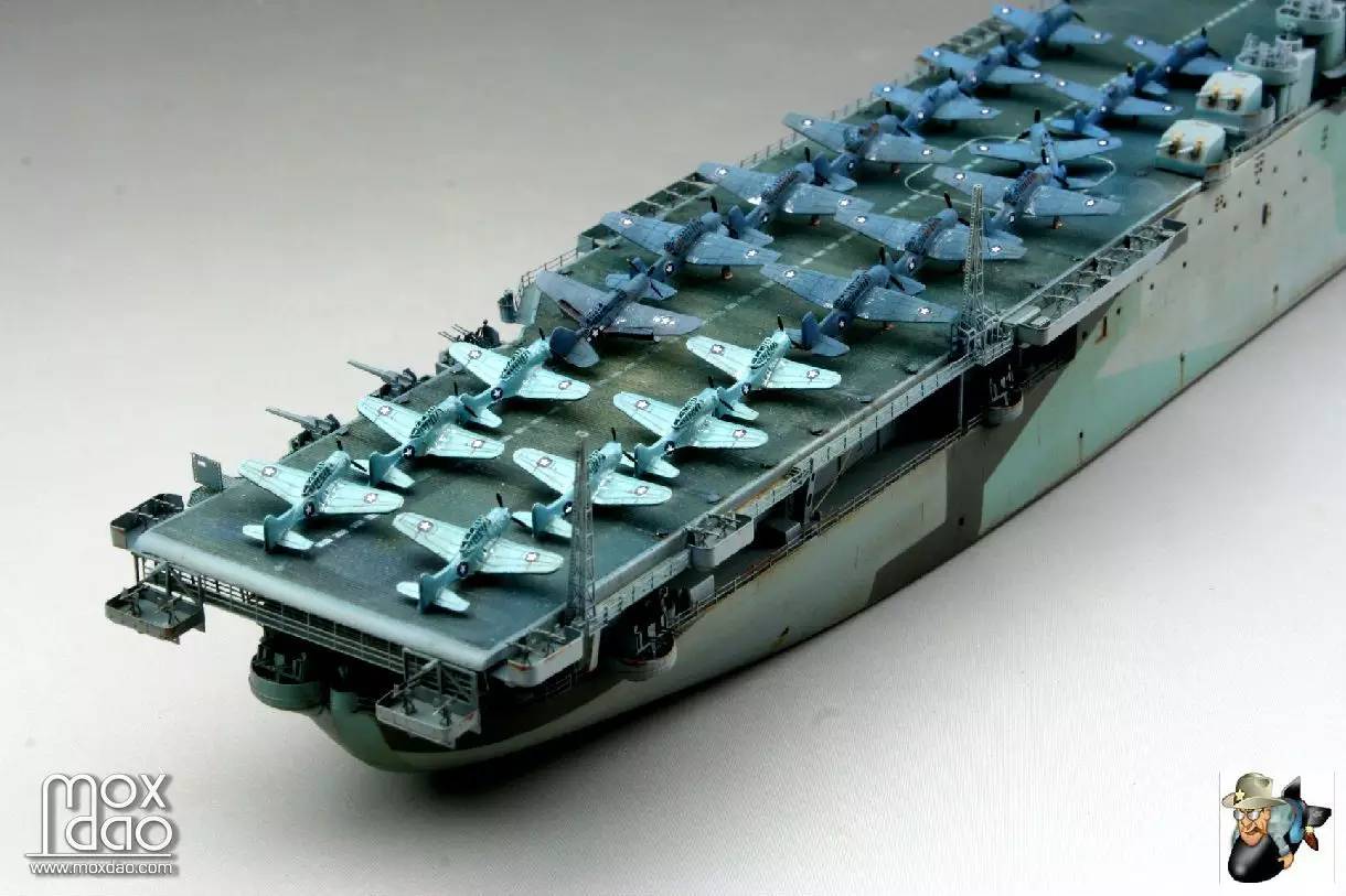 突擊者號航空母艦模型，探索細節(jié)與魅力，突擊者號航空母艦模型，細節(jié)探索與魅力展現(xiàn)