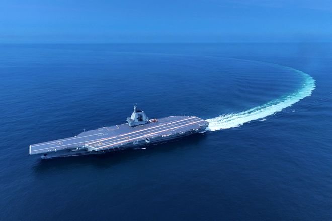 福特號航空母艦編隊組成，強大的海上力量展現(xiàn)，福特號航空母艦編隊，強大的海上力量展示