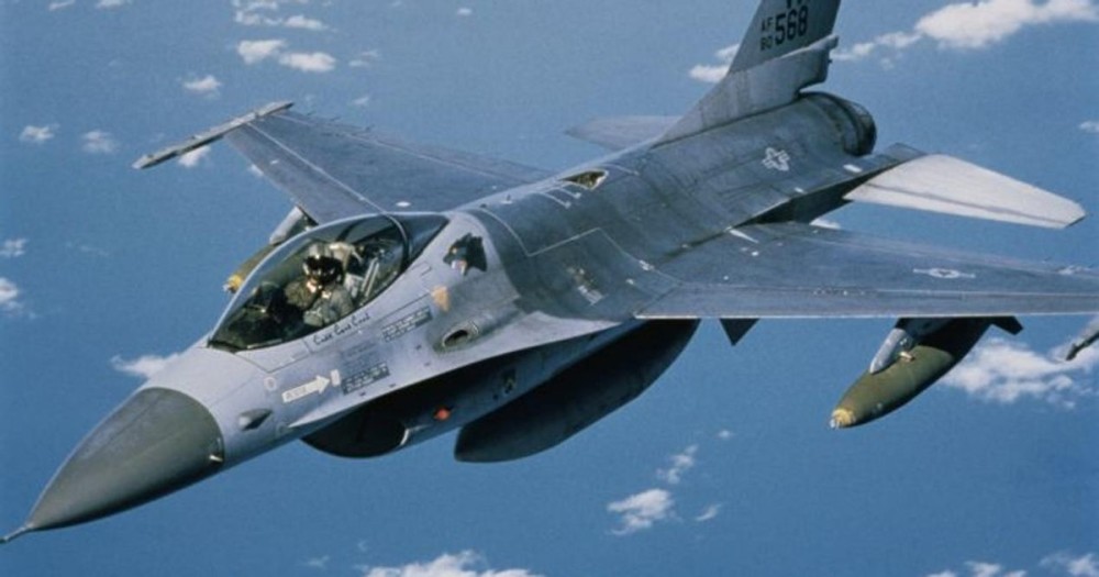 揭秘F-16戰(zhàn)斗機(jī)價(jià)格，一架究竟多少錢(qián)？，揭秘，F(xiàn)-16戰(zhàn)斗機(jī)價(jià)格大揭秘，一架究竟價(jià)值多少？