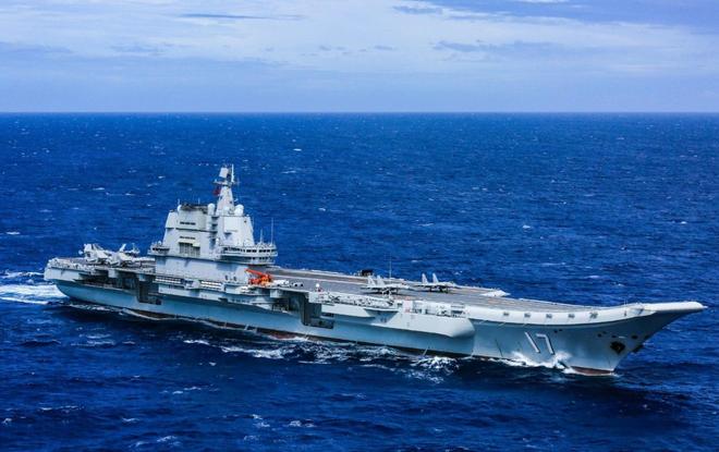現(xiàn)代戰(zhàn)艦航母山東艦，中國海軍力量的璀璨明珠，中國海軍航母山東艦，璀璨明珠閃耀海洋強國夢
