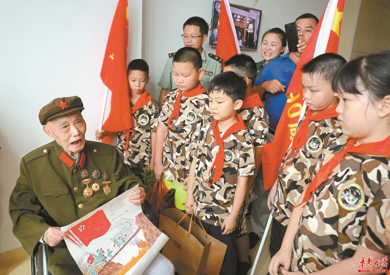 關(guān)于99式迷彩服的全面解析，全面解析，99式迷彩服詳解